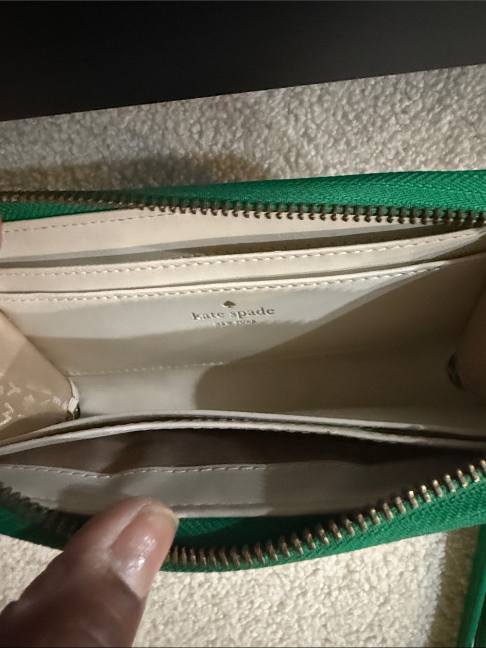 Kate Spade Jazzy Metro patent wristlet clutch with wrist strap - Picture 6 of 10